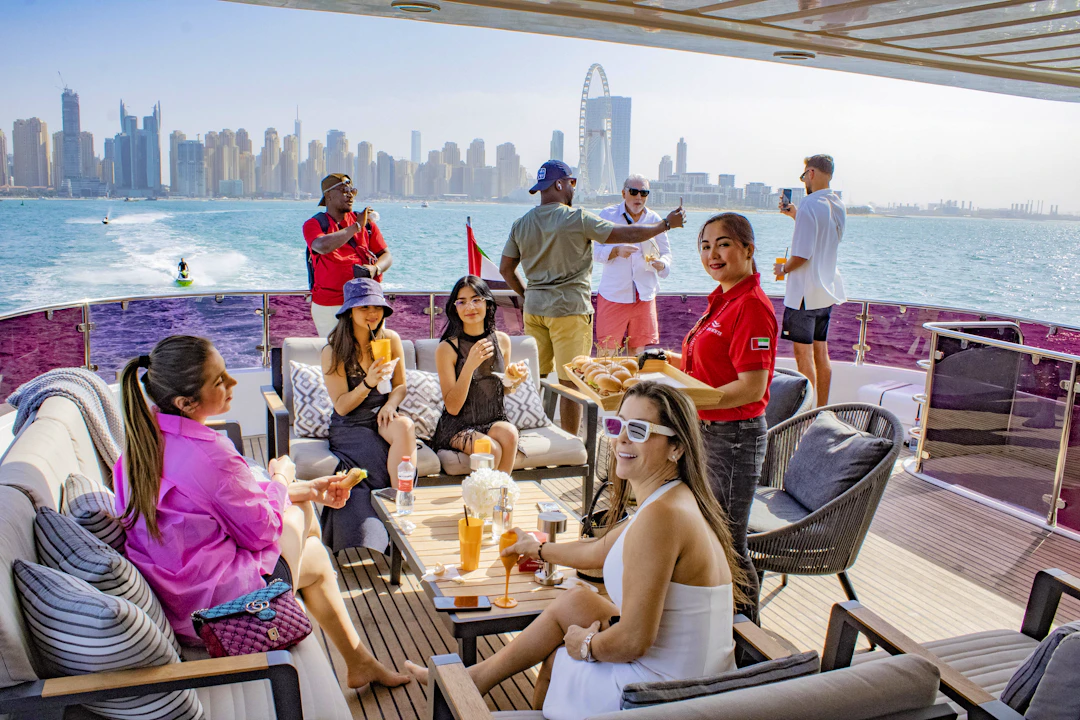3-Hour Luxury Super Yacht Experience with Unlimited Alcohol Discount